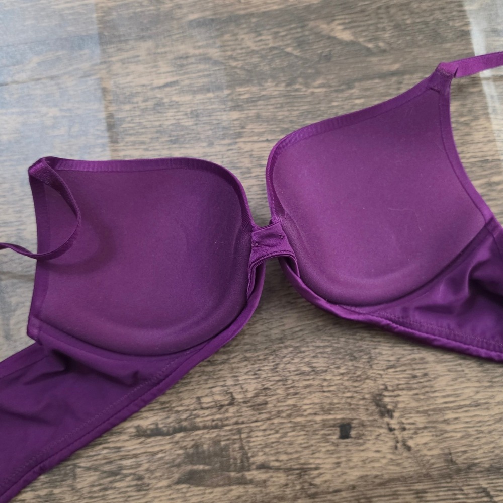 VICTORIA'S SECRET Push Up Bra Womens 32B Purple Satin Underwire Logo Charm - Picture 2 of 4